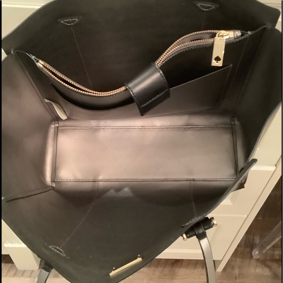 Kate Spade Tote in Black, Excellent Condition - Picture 6 of 13